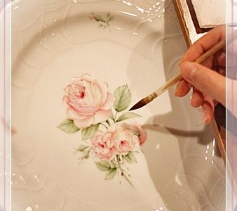 ピンクローズのプレート